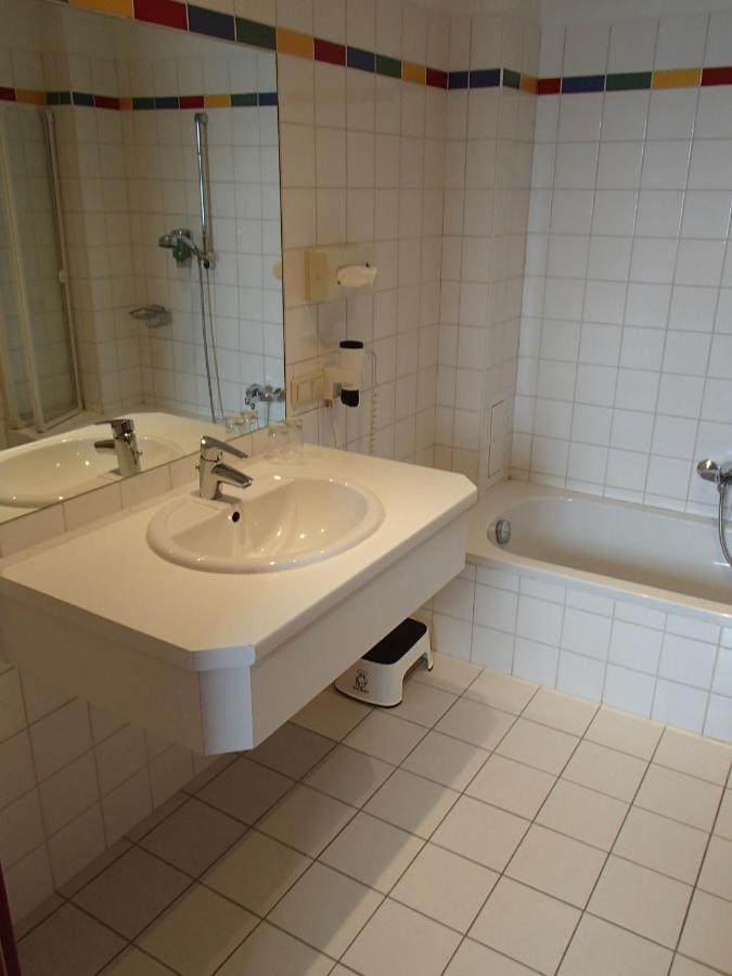 Ferienhaus Lutzmannsburg 2 mit direktem Thermenzugang und eigenem Garten Exterior foto